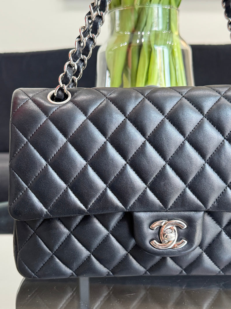 Chanel handbag - Medium size