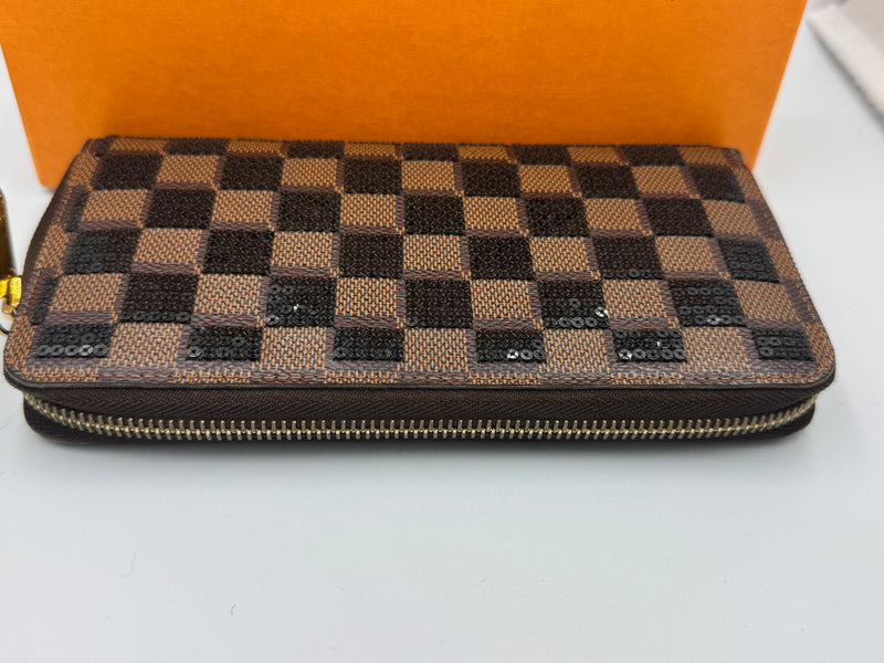 Louis Vuitton Wallet with sequins - Limited Edition