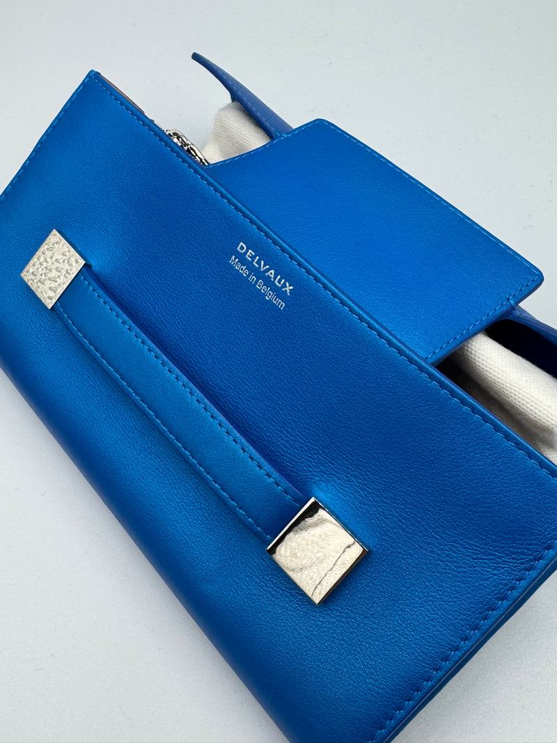 Delvaux wallet 'Madame'