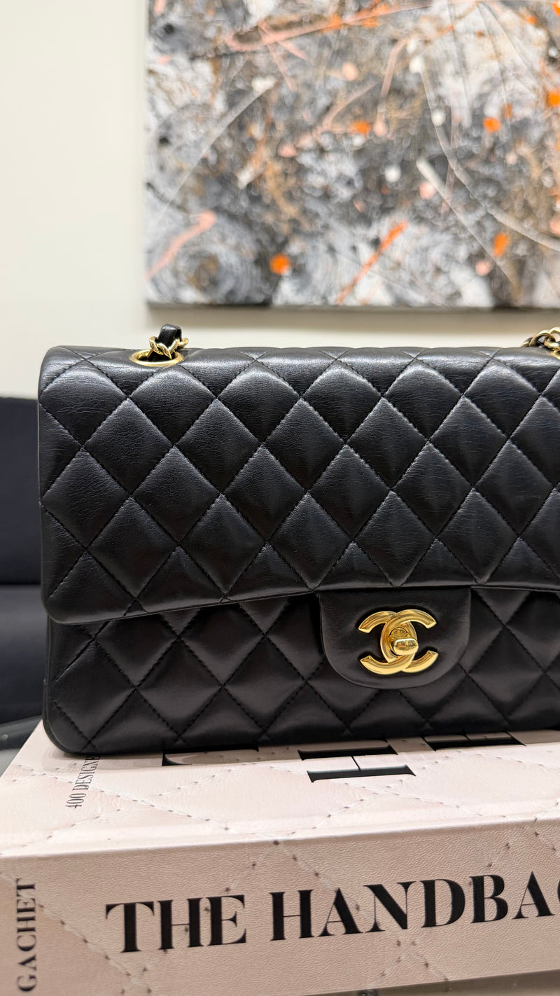 Chanel Timeless double flap bag - Medium size