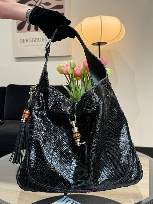 Gucci Jackie large handbag in Black Python leather