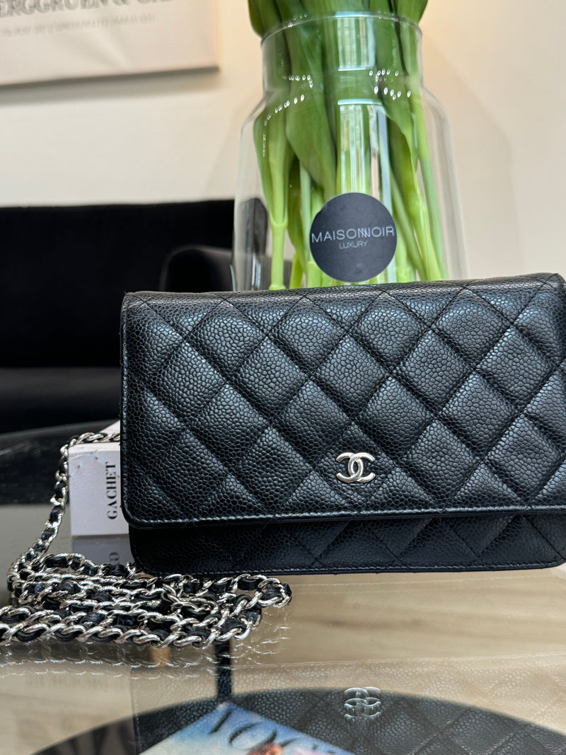 Chanel crossbody Black caviar 'Wallet on chain' bag