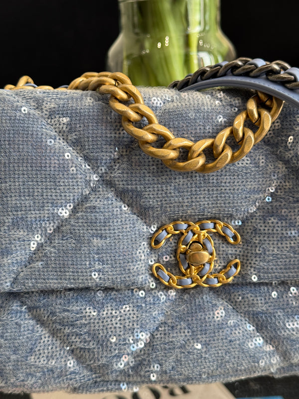 Chanel 19 - small bag - limited edition