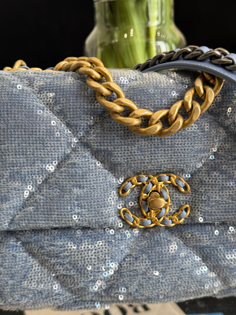 Chanel 19 - small bag - limited edition