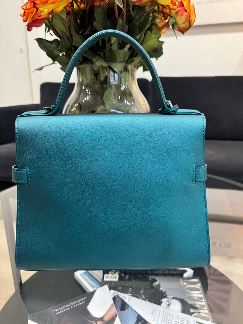 Delvaux Tempête MM Peacock