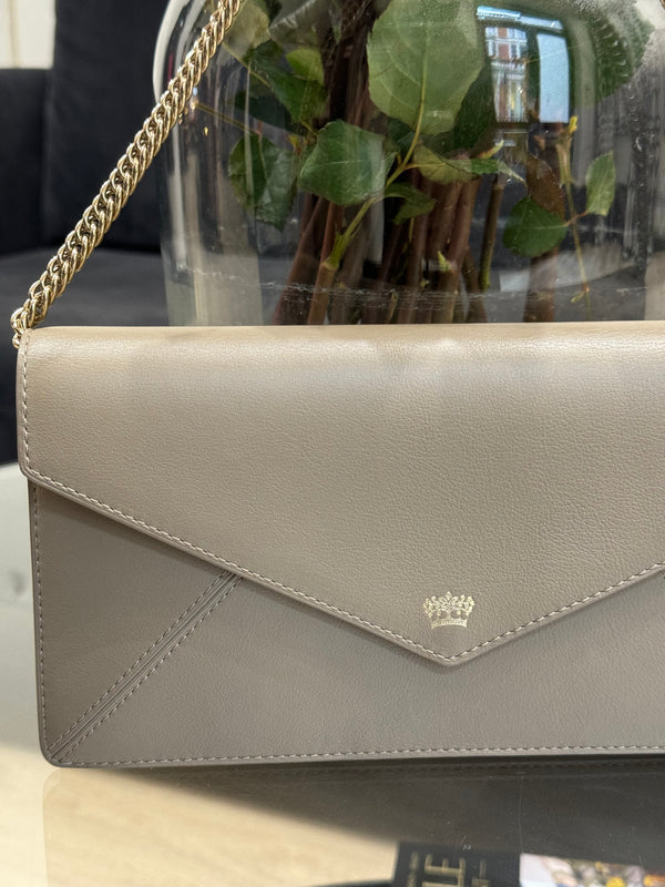 Delvaux Pochette