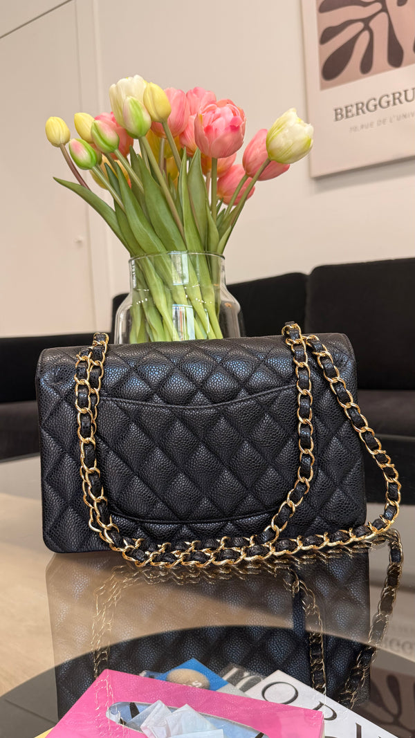 Chanel caviar quilted small handbag
