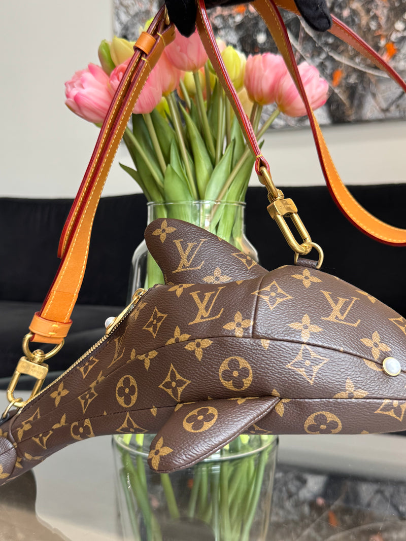 Louis Vuitton Dolphin bag