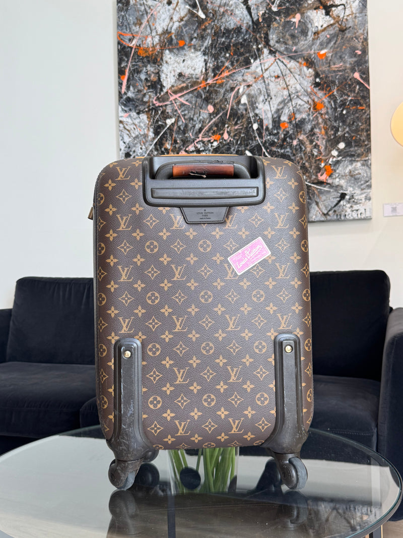 Louis Vuitton Travelcase