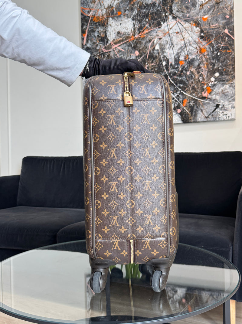 Louis Vuitton Travelcase
