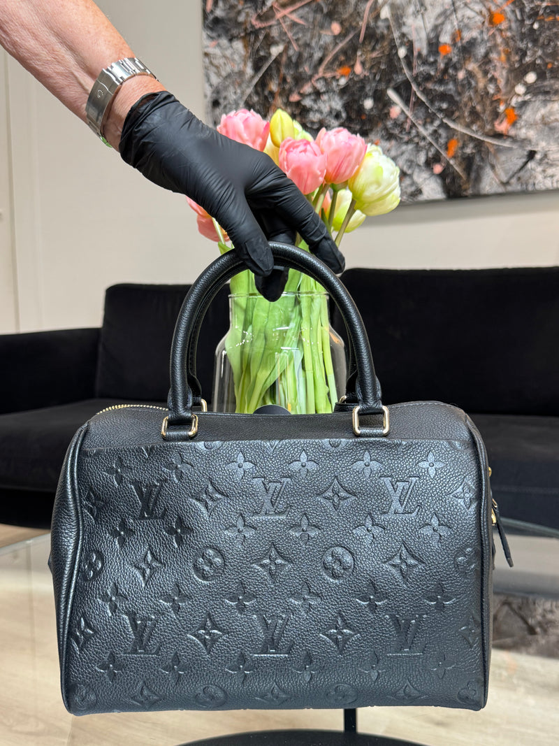 Louis Vuitton 'Speedy' 25 Handbag