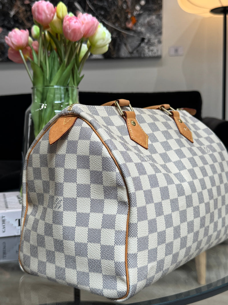 Louis Vuitton Speedy 30 handbag