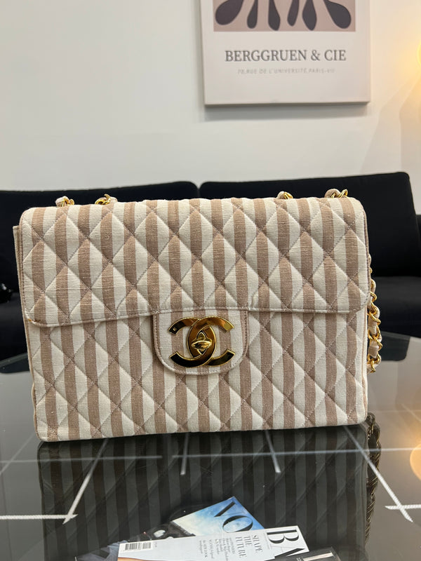 Chanel Vintage Jumbo