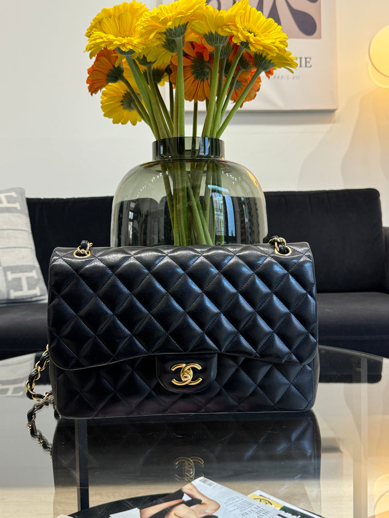Chanel Jumbo Timeless double flap bag