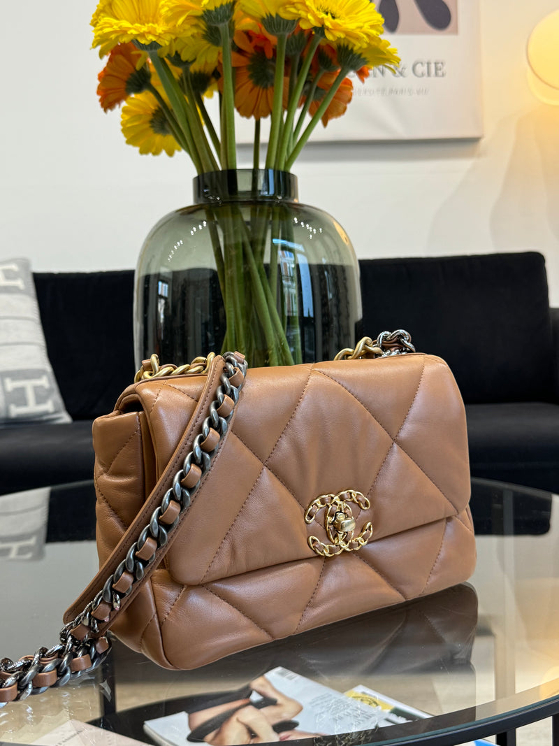 Chanel 19 - leather light brown bag - Small size