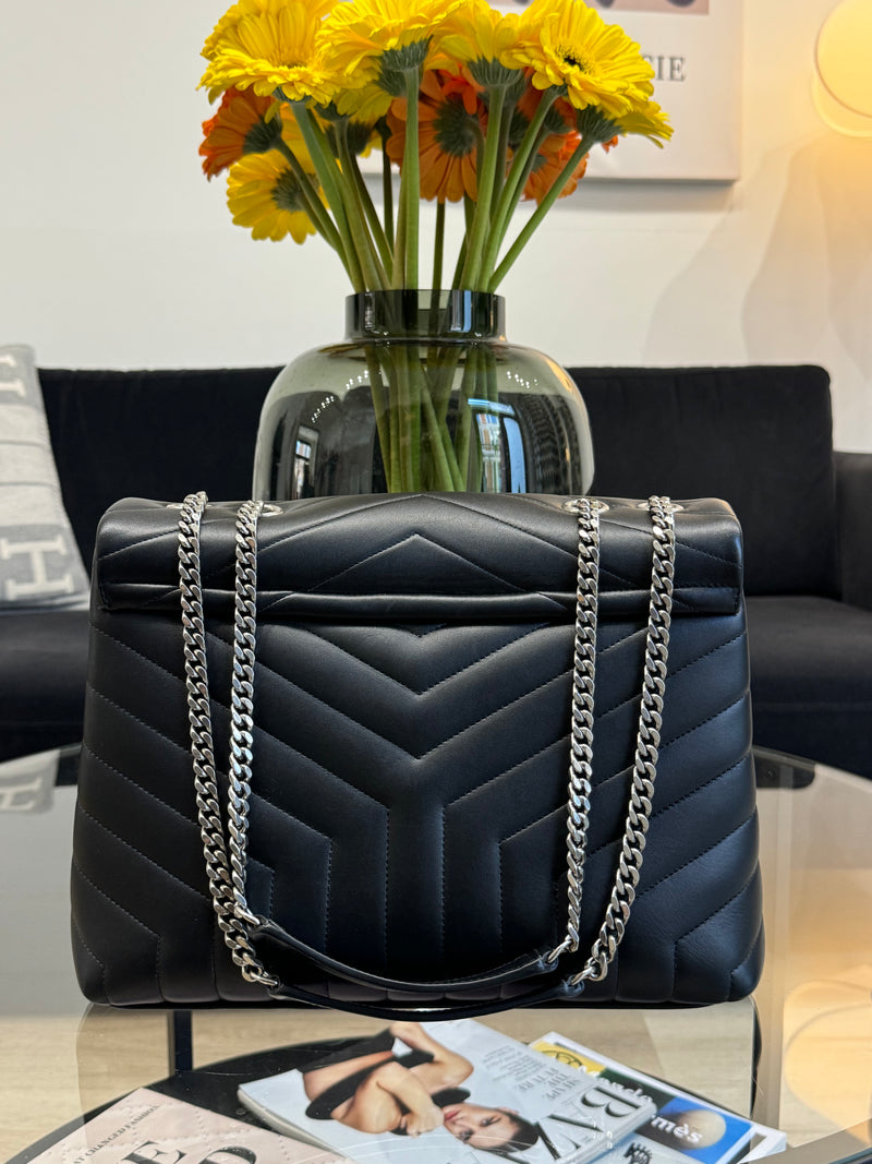 Yves Saint Laurent - Loulou quilted black leather shoulderbag