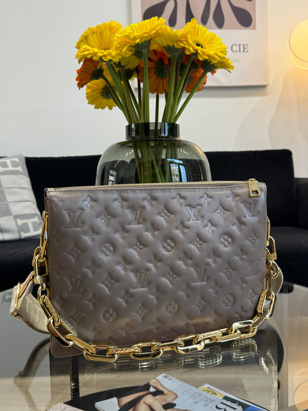 Louis Vuitton Coussin handbag - MM - Taupe