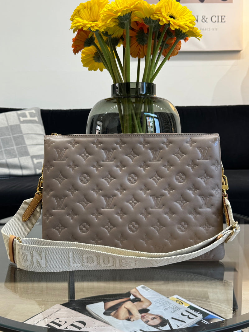 Louis Vuitton Coussin handbag - MM - Taupe