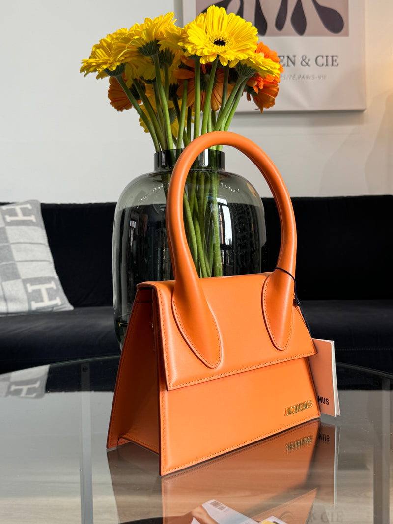 Jacquemus Le Grand Chiquito handbag