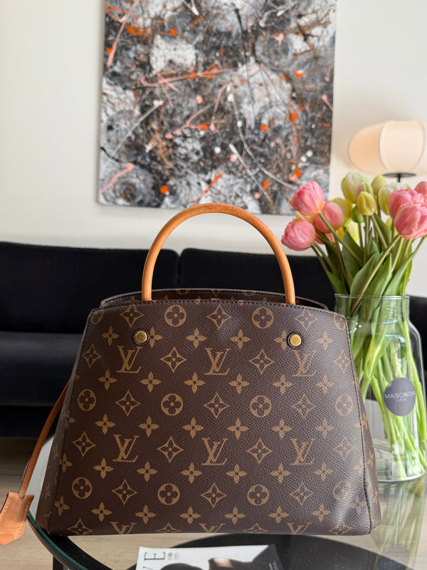 Louis Vuitton 'Montaigne' handbag