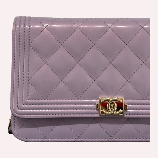 Chanel Wallet on Chain (WOC) - Lila Iridescent with Champagne Hardware